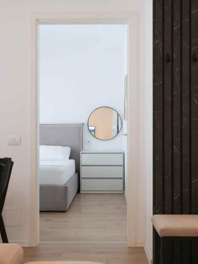 Bed and Breakfast Luxury Rooftop 23 Tirana Zewnętrze zdjęcie