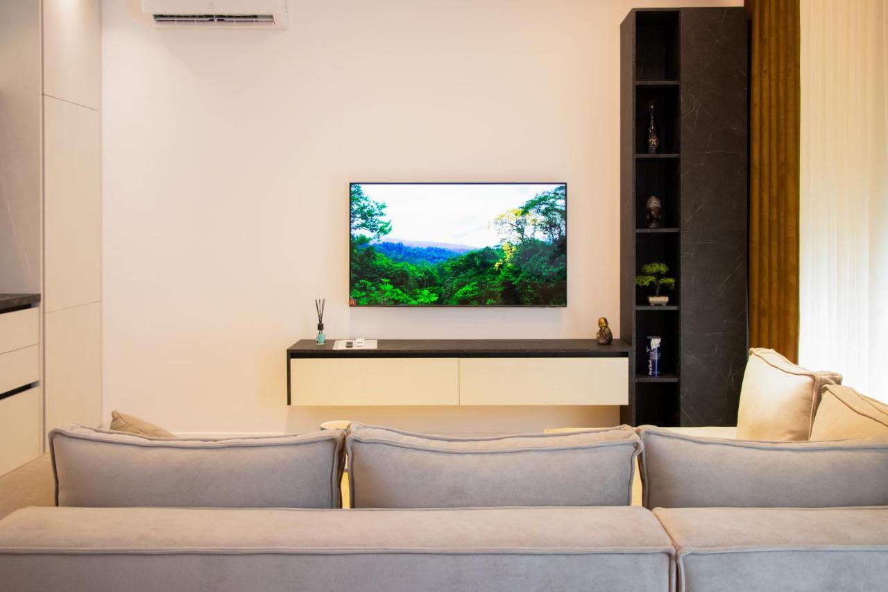 Bed and Breakfast Luxury Rooftop 23 Tirana Zewnętrze zdjęcie
