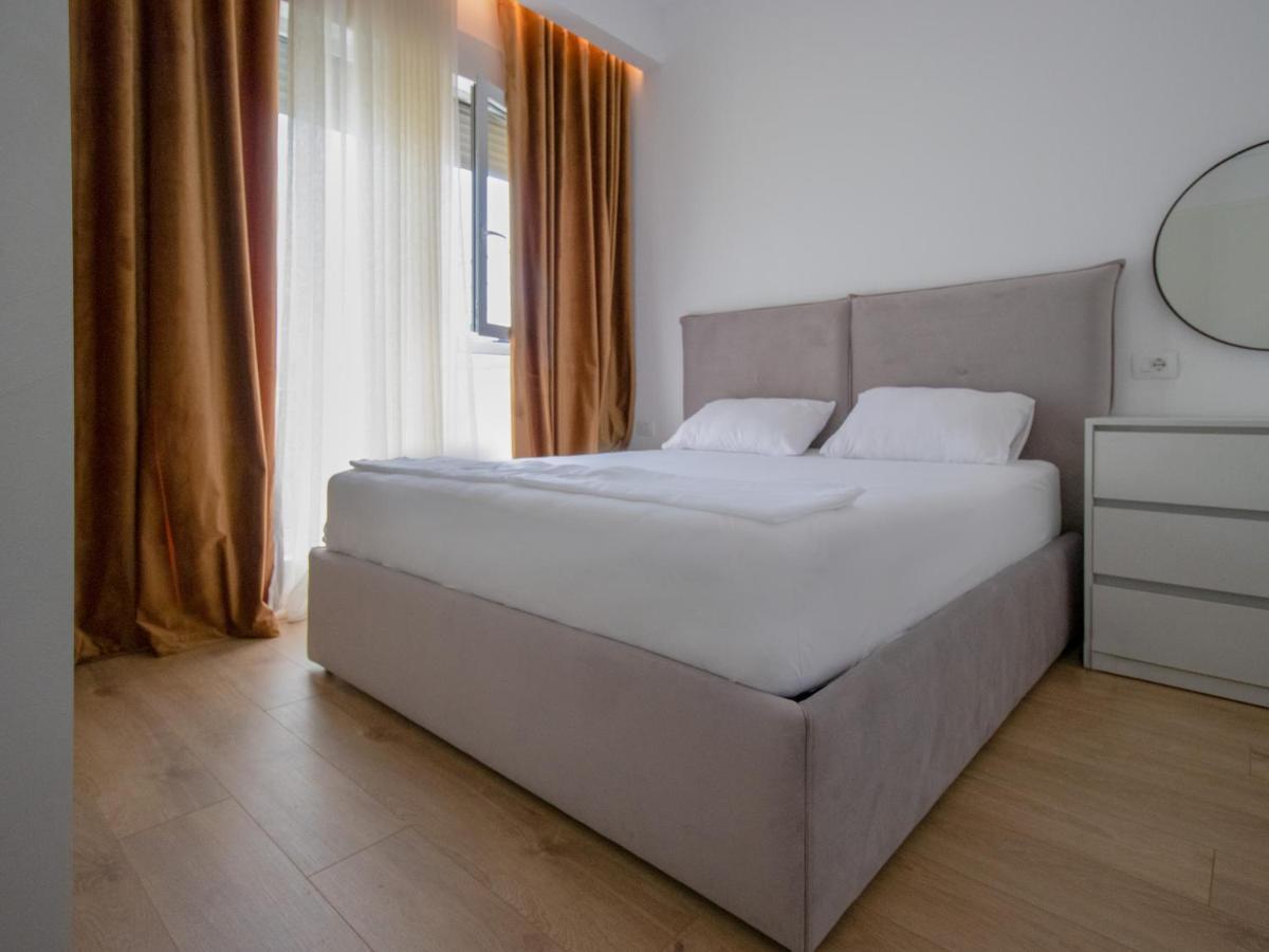 Bed and Breakfast Luxury Rooftop 23 Tirana Zewnętrze zdjęcie
