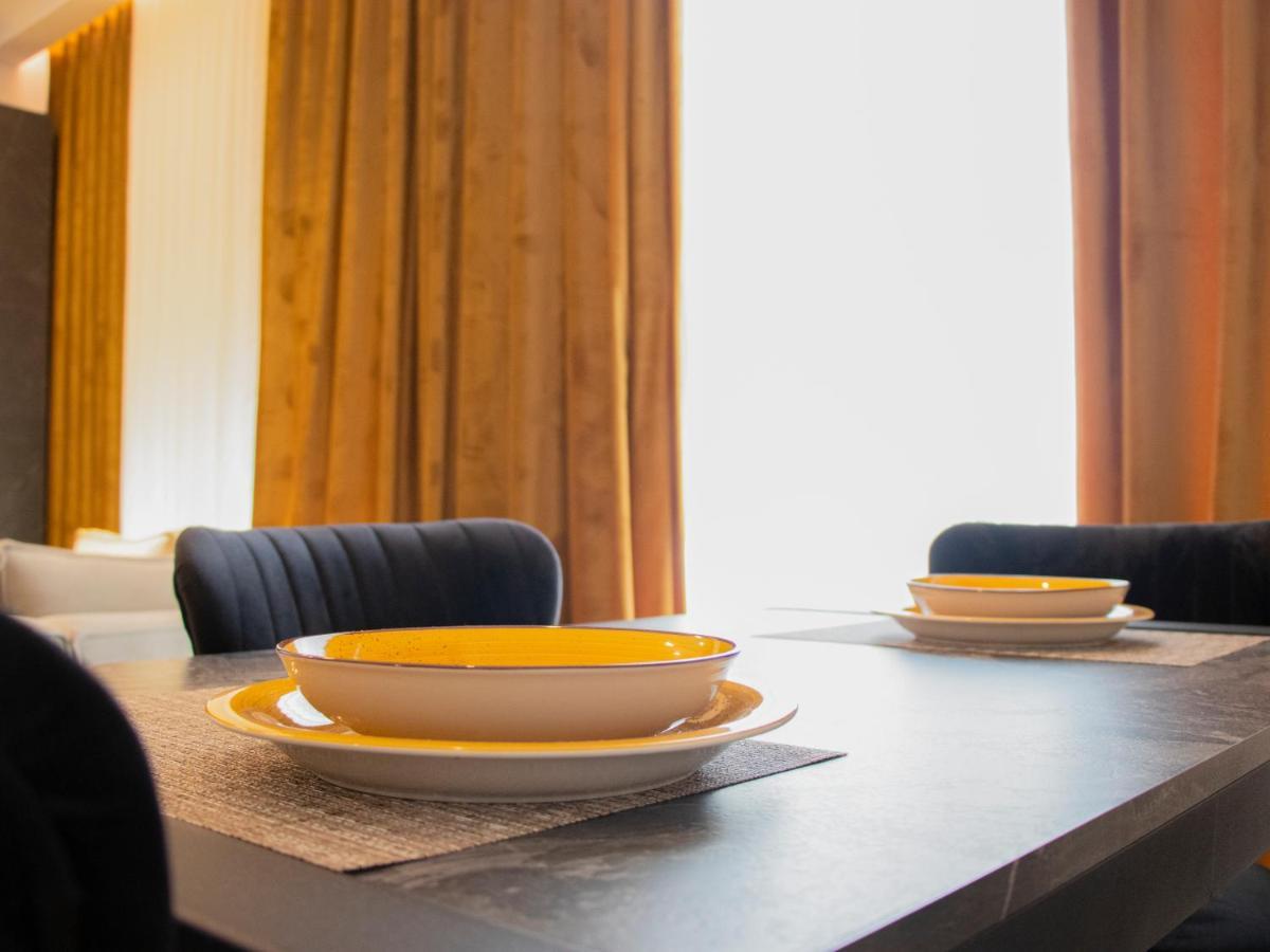 Bed and Breakfast Luxury Rooftop 23 Tirana Zewnętrze zdjęcie